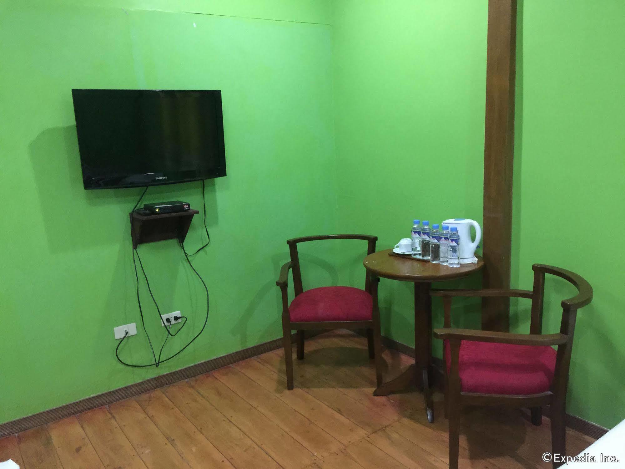 Oyo 435 La Veranda Beach Resort Панглао Екстериор снимка