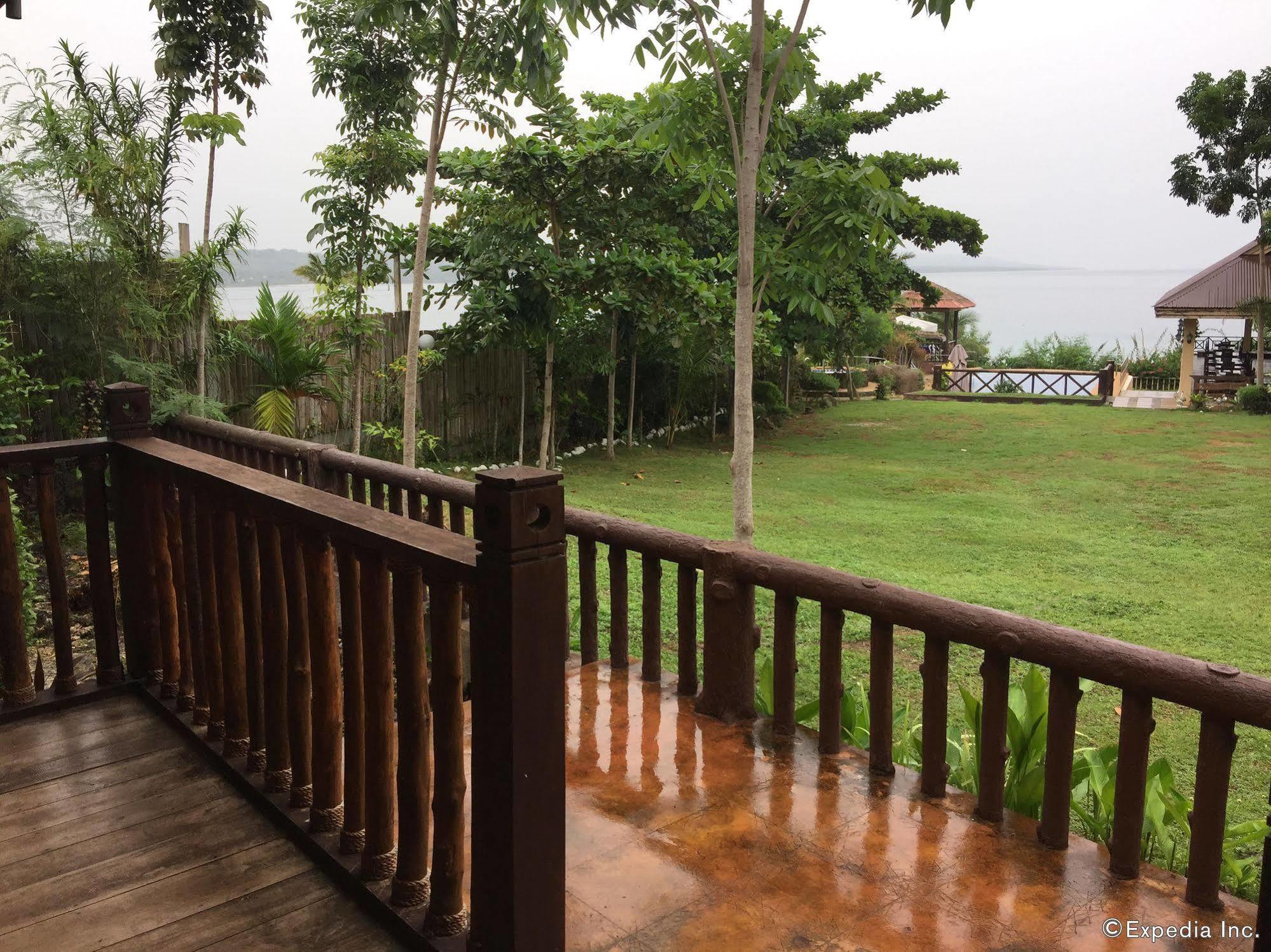 Oyo 435 La Veranda Beach Resort Панглао Екстериор снимка