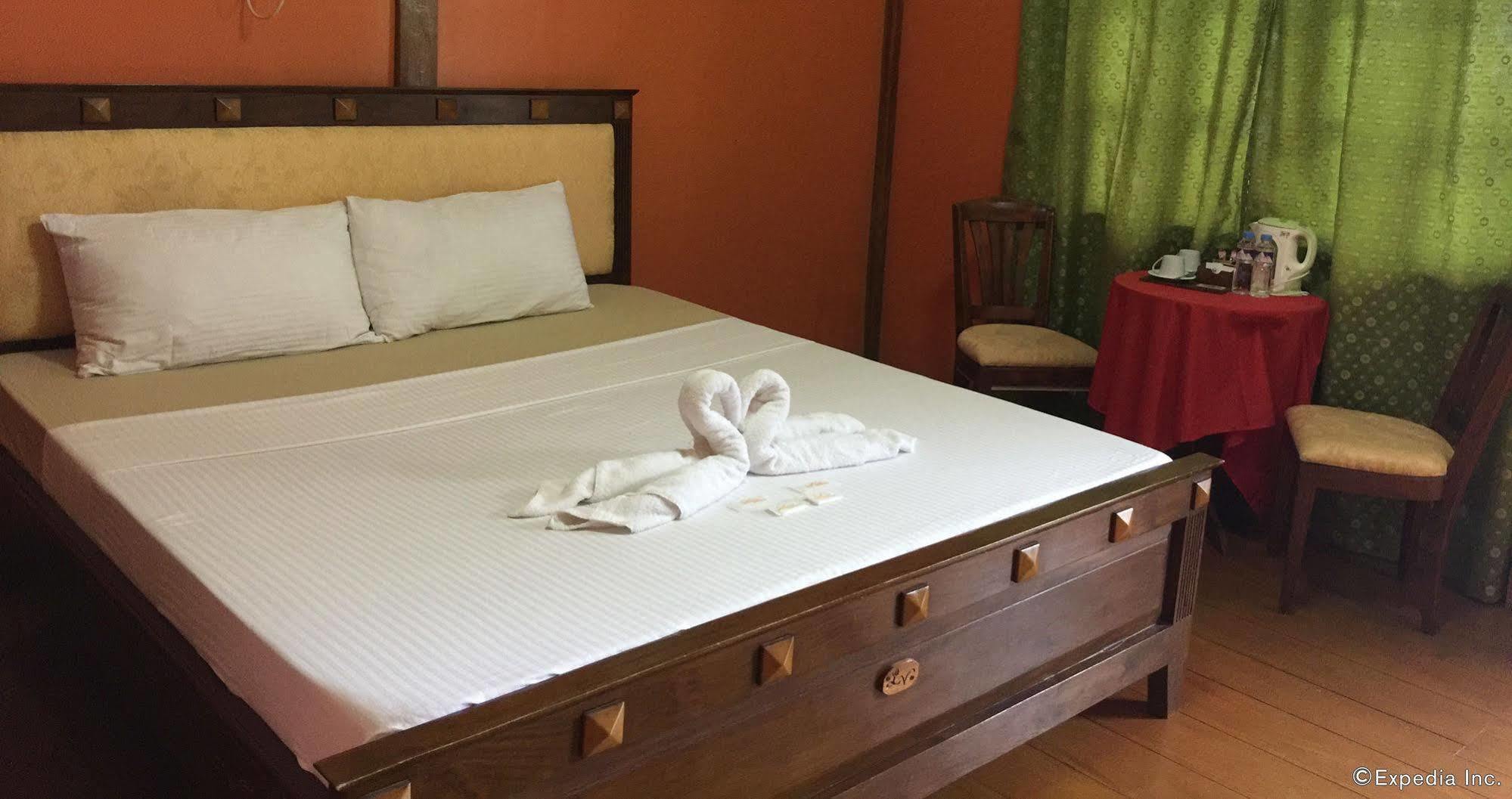 Oyo 435 La Veranda Beach Resort Панглао Екстериор снимка